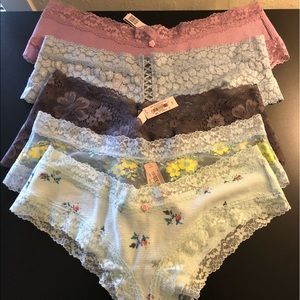 Pack of 5 Victoria Secret underwear